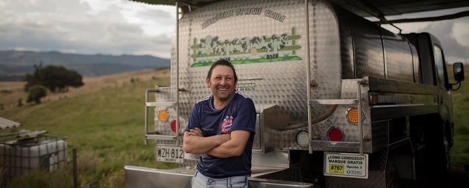 Wilson Torres on his dairy farm in Suesca Town, Colombia. © Dominic Chavez/IFC